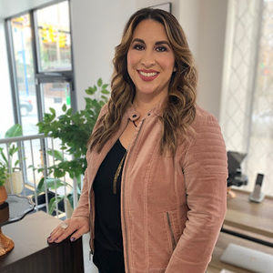 Meet your Posher, Adrienne c.